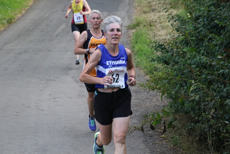 photo 0572 of a runner